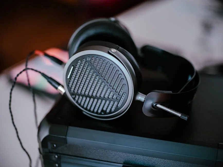 AKG K371 Review: Closed-Back Headphones Tested